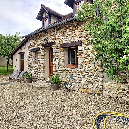 Holiday home Trois Independant Au Grande Vigne Saint-Etienne-sous-Bailleul