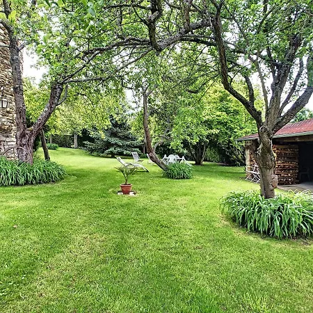 Trois Independant Au Grande Vigne Holiday home Saint-Etienne-sous-Bailleul