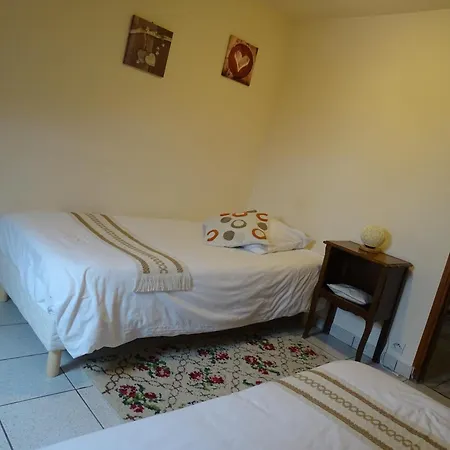 Holiday home Trois Independant Au Grande Vigne