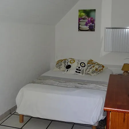 Holiday home Trois Independant Au Grande Vigne *