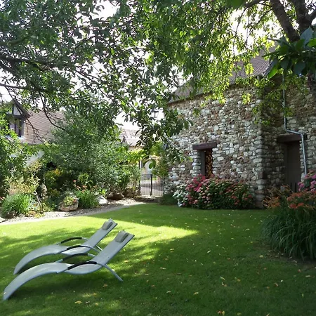 Trois Independant Au Grande Vigne בית נופש